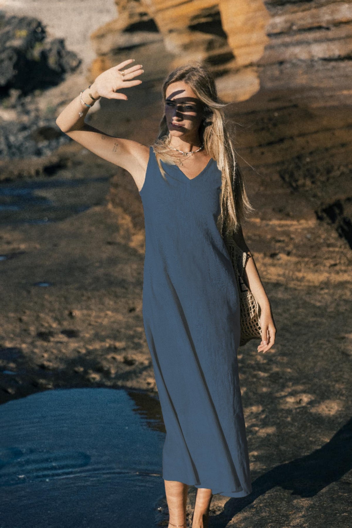 SUNSET — Sleeveless V-Neck Linen Midi Dress