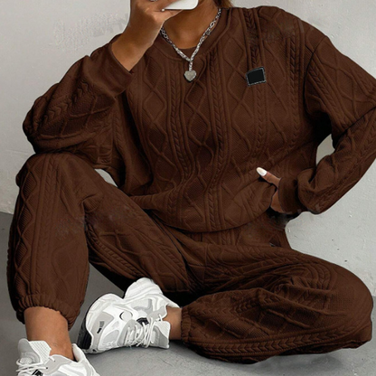 BestSeller🔥 🧵 Cable-knit set with a sweater and pants